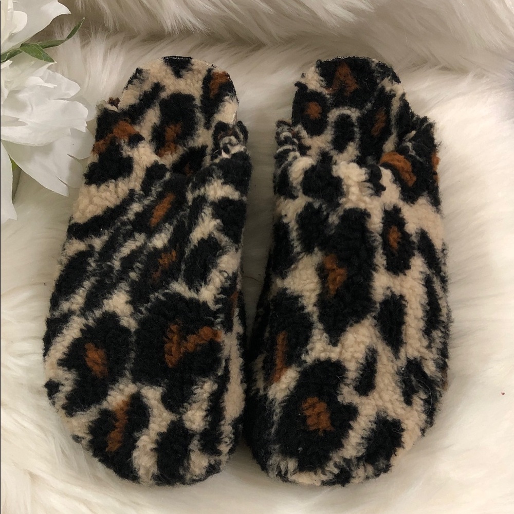 🖤Chic Leopard Print Women's Slid On Clogs🖤